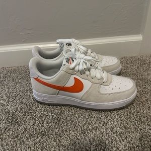 nike size 8.5 orange